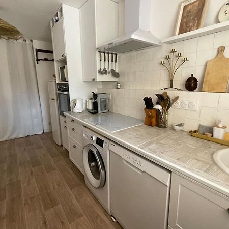 Charming Air-Conditioned One-Bedroom 150M From Cavaliere Beach Льо Лаванду Екстериор снимка