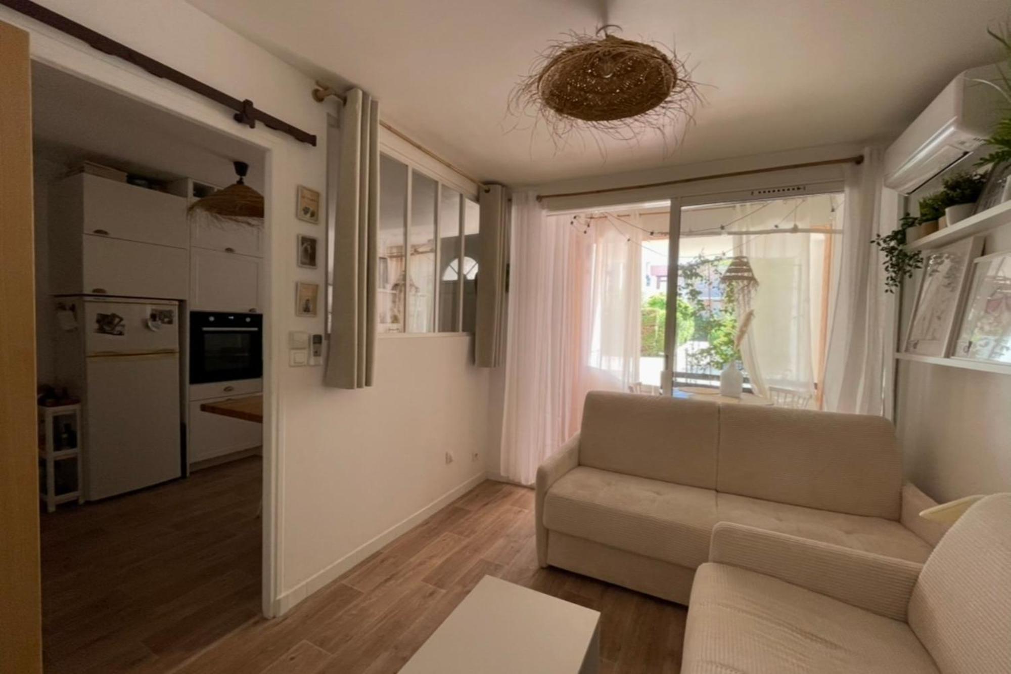 Charming Air-Conditioned One-Bedroom 150M From Cavaliere Beach Льо Лаванду Екстериор снимка